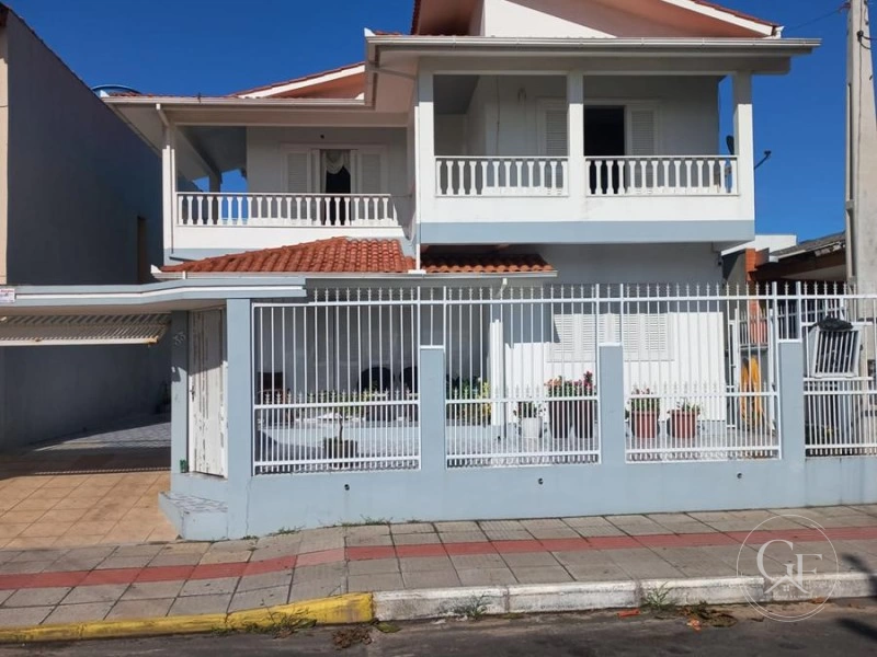 Casa Pertinho do Mar a Venda
