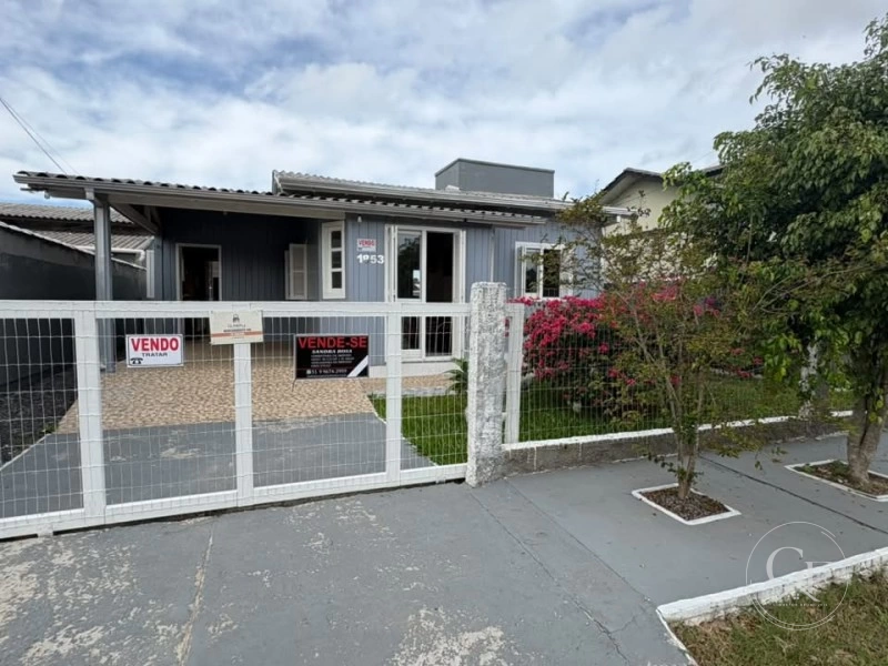 Casa com Piscina Balneário Gaivota - Jardim Ultramar