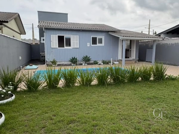 Casa com Piscina Balneário Gaivota - Jardim Ultramar