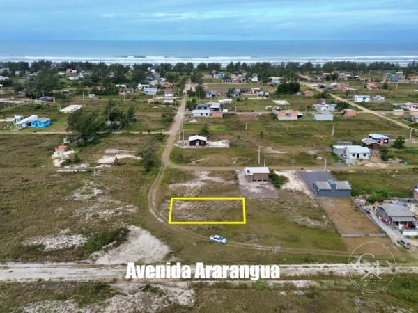Terreno ao Lado da Av Ararangua Bairro Lagoinhas